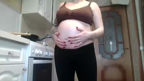 fansly kindlybitch follow online show from 8, 4, 2026