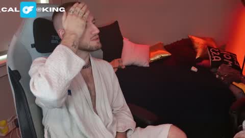 Snapshot of king_cal_ chatting on 7, 3, 2025 king_cal_ online show from 7, 3, 2025