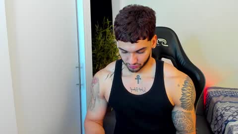 Snapshot of king_of_kings__ chatting on 31, 12, 2024 king_of_kings__ online show from 31, 12, 2024