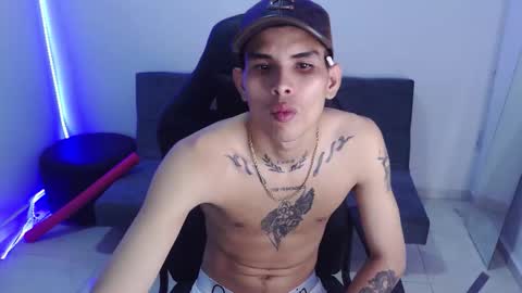 Snapshot of king_warlord chatting on 23, 12, 2025 king_warlord online show from 23, 12, 2025