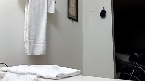 Snapshot of kingalexist chatting on 29, 10, 2025 kingalexist online show from 29, 10, 2025