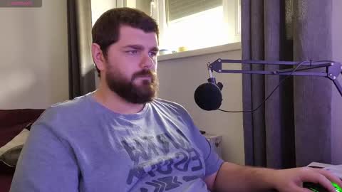 Snapshot of kingmarti chatting on 8, 10, 2025 Marti online show from 8, 10, 2025