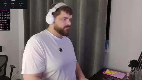 Snapshot of kingmarti chatting on 15, 12, 2025 Marti online show from 15, 12, 2025