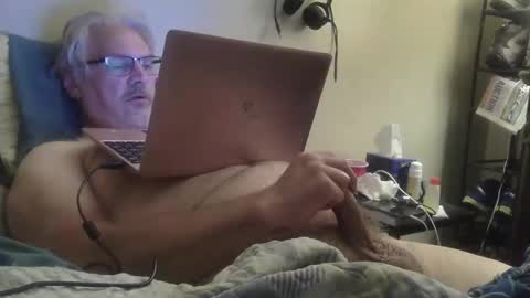 kingtongue10 online show from 1, 5, 2026