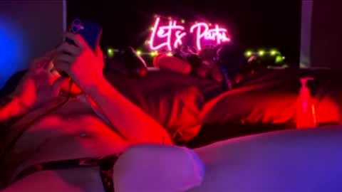 Snapshot of kinksss4all chatting on 18, 12, 2025 KinkPLAY9 online show from 18, 12, 2025