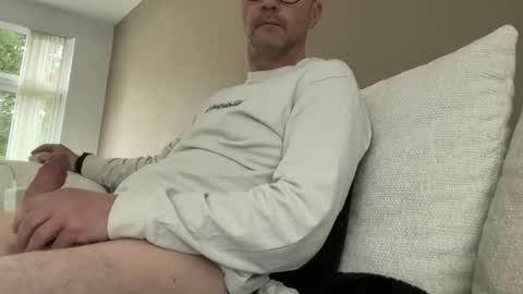 Snapshot of kinky_daddy4u chatting on 24, 9, 2025 kinky_daddy4u online show from 24, 9, 2025