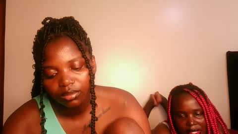 Snapshot of kinky_lola1 chatting on 5, 2, 2026 Lola online show from 5, 2, 2026