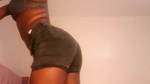 Snapshot of kinky_lola1 chatting on 20, 2, 2026 Lola online show from 20, 2, 2026