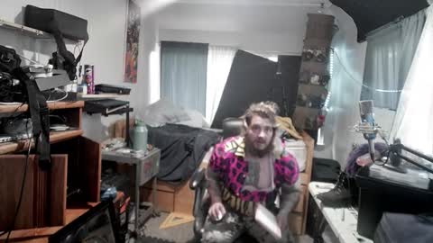 Snapshot of kinkybiguy14 chatting on 11, 10, 2025 Kinky Cassie online show from 11, 10, 2025