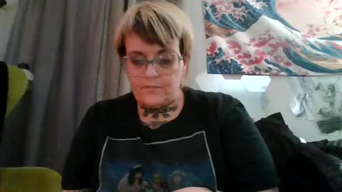 Snapshot of kinkypinkyplay2 chatting on 19, 2, 2025 Kinky Pinky online show from 19, 2, 2025