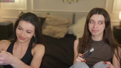 Sweet girls online show from 14, 4, 2026