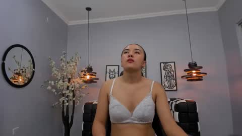 Snapshot of kira_naughtty chatting on 5, 10, 2025 Kira Naughtty online show from 5, 10, 2025