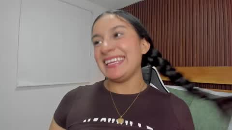 Snapshot of kira_relish chatting on 6, 5, 2026 K I R A online show from 6, 5, 2026
