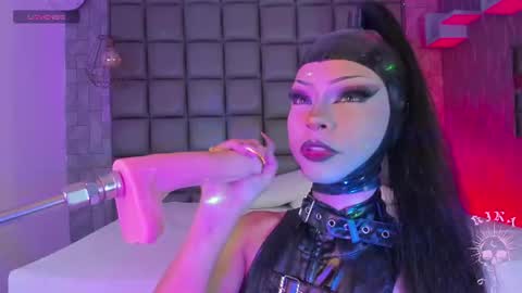 Kira  online show from 19, 7, 2026