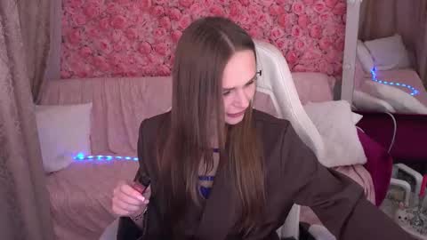 Snapshot of kiraagray chatting on 3, 3, 2026 kiraagray online show from 3, 3, 2026