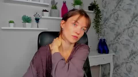 KIRA online show from 2, 6, 2026