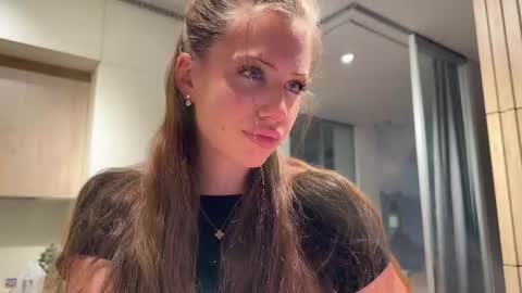 Kira online show from 16, 3, 2026