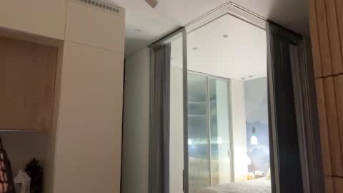 Kira online show from 2, 4, 2026