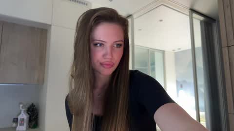 Kira online show from 16, 4, 2026