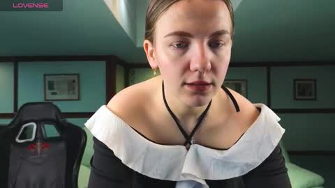  Kira  online show from 18, 2, 2026