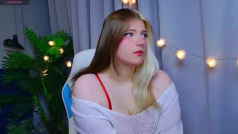 Snapshot of kirashaw chatting on 8, 1, 2026 Kira online show from 8, 1, 2026