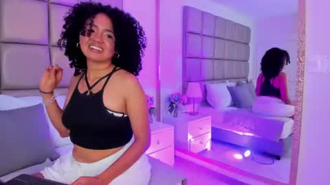 Snapshot of kiraspell chatting on 23, 6, 2026 kiraspell online show from 23, 6, 2026