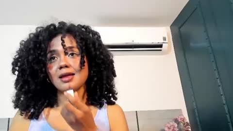 Snapshot of kiraspell chatting on 15, 7, 2026 kiraspell online show from 15, 7, 2026