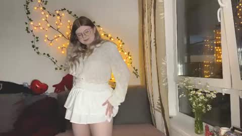 KiraYume online show from 26, 6, 2026