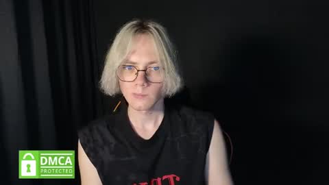Snapshot of kirill_20_cm chatting on 28, 6, 2026 Kirill and Andrey online show from 28, 6, 2026