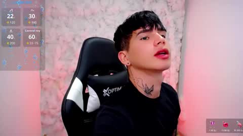 kiss_whitee online show from 13, 11, 2025