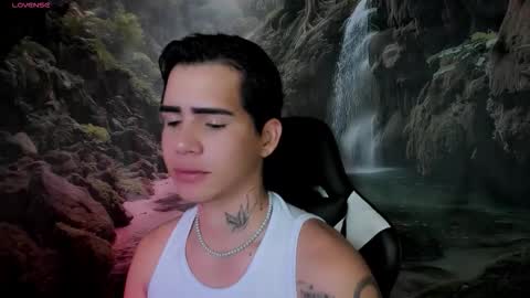 kiss_whitee online show from 28, 2, 2026