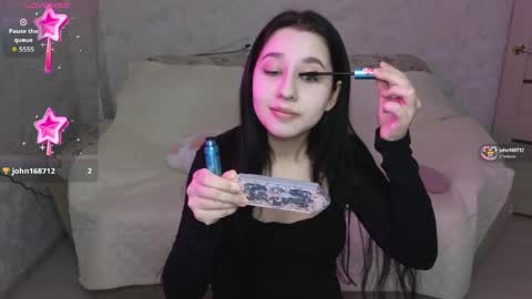 Hot Eva online show from 6, 4, 2026