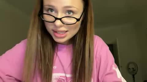 Snapshot of kisskeyy chatting on 8, 9, 2025 kisskeyy online show from 8, 9, 2025