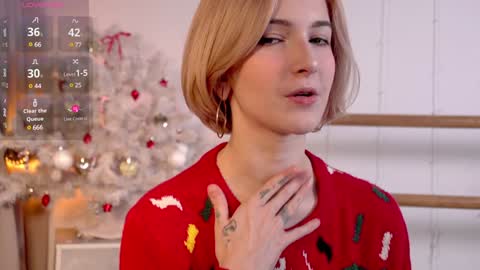 Snapshot of kisskiss_muah chatting on 11, 12, 2024 Kate online show from 11, 12, 2024