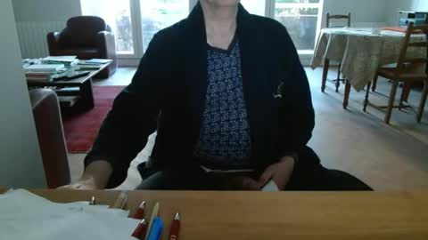 kisslog1 online show from 30, 4, 2026