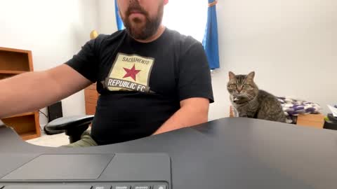 Hunter online show from 4, 10, 2025