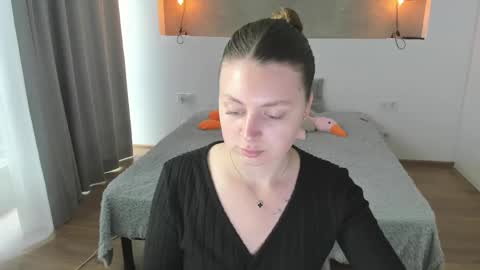 kitkatvel online show from 3, 6, 2026