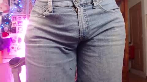 Snapshot of kitsunearineko chatting on 3, 12, 2024 Ari Keimiwrights  online show from 3, 12, 2024