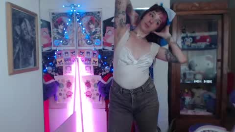 Snapshot of kitsunearineko chatting on 7, 12, 2024 Ari Keimiwrights  online show from 7, 12, 2024