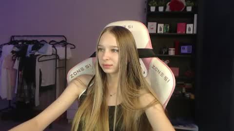 Snapshot of kitsuneyx chatting on 20, 7, 2026 kitsuneyX online show from 20, 7, 2026