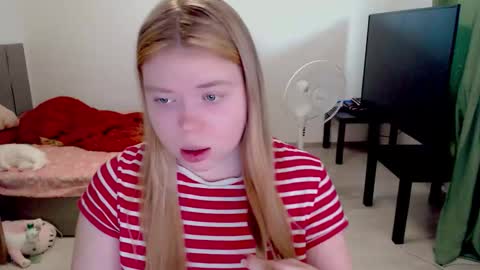 Jennyblonde and Emmabrunette online show from 19, 2, 2026