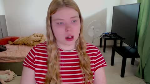 Jennyblonde and Emmabrunette online show from 10, 5, 2026