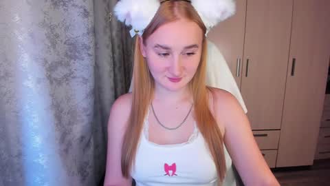 kitten_sun online show from 22, 12, 2024