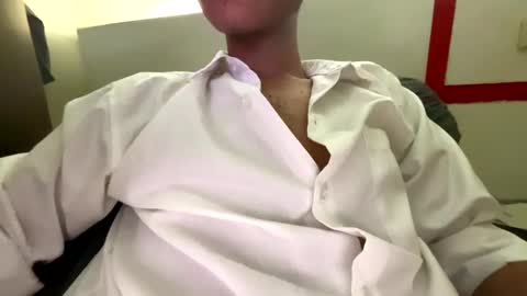 Snapshot of kitti1212 chatting on 19, 12, 2024 kitti1212 online show from 19, 12, 2024