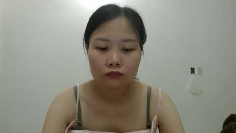 kitti_baby2x online show from 9, 4, 2026