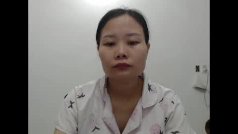 kitti_baby2x online show from 13, 4, 2026