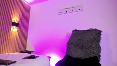 kitty__bunny online show from 3, 6, 2026