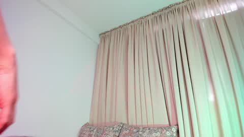 sophie online show from 28, 11, 2025