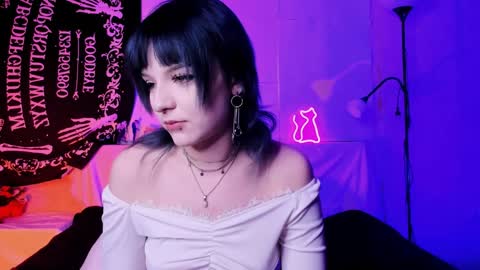 kitty_bang online show from 7, 2, 2025
