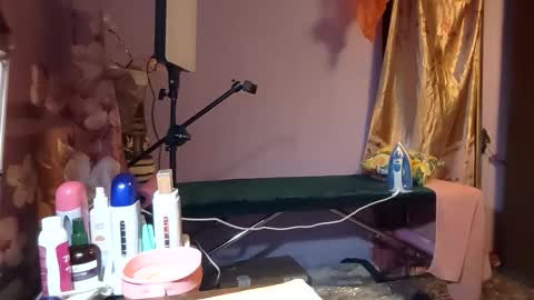 Kitti online show from 25, 11, 2025